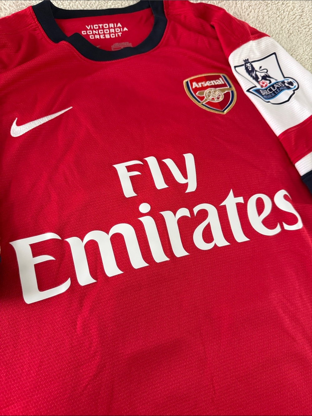 LIKE NEW Arsenal FC #11 Mesut Özil 2013-14 Nike Home Premier League Jersey - Picture 7 of 10